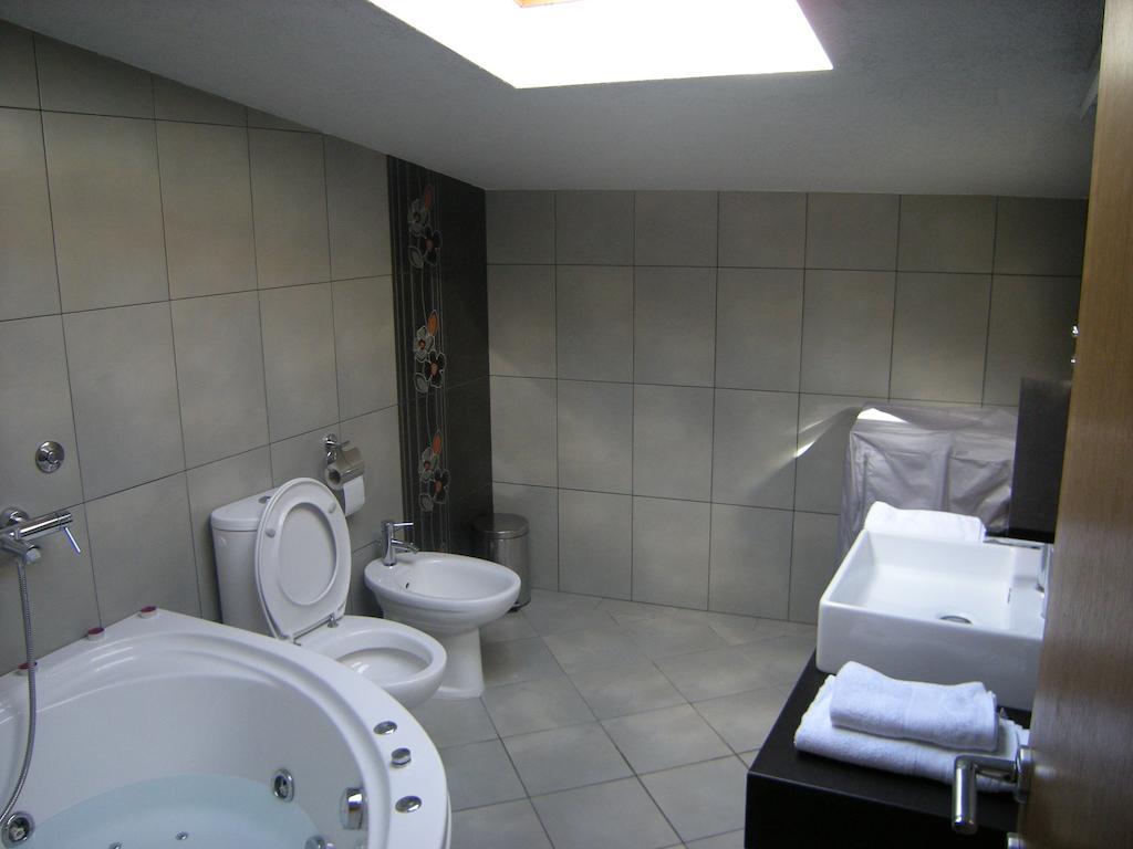 Apartments Novel Town Square Ohrid Room photo